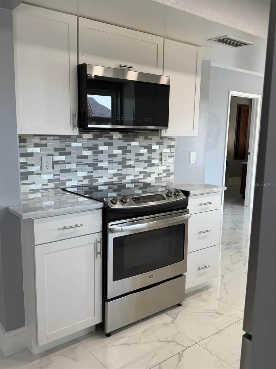 607 IXORA AVENUE Ellenton, FL 34222