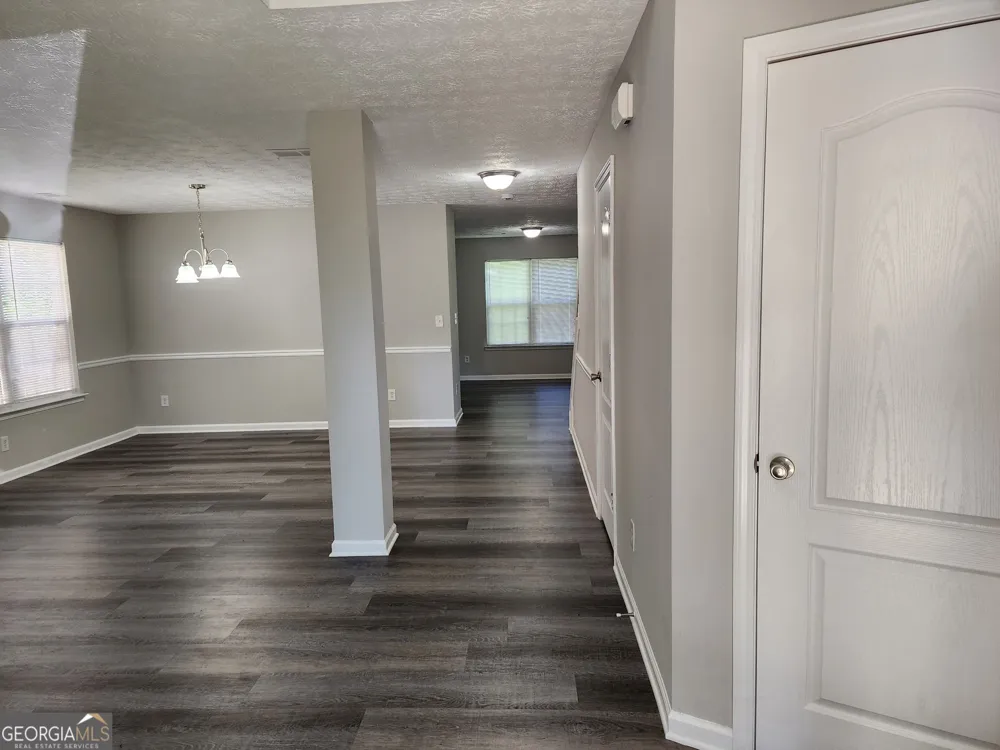 2382 Temple View DR Snellville, GA 30078