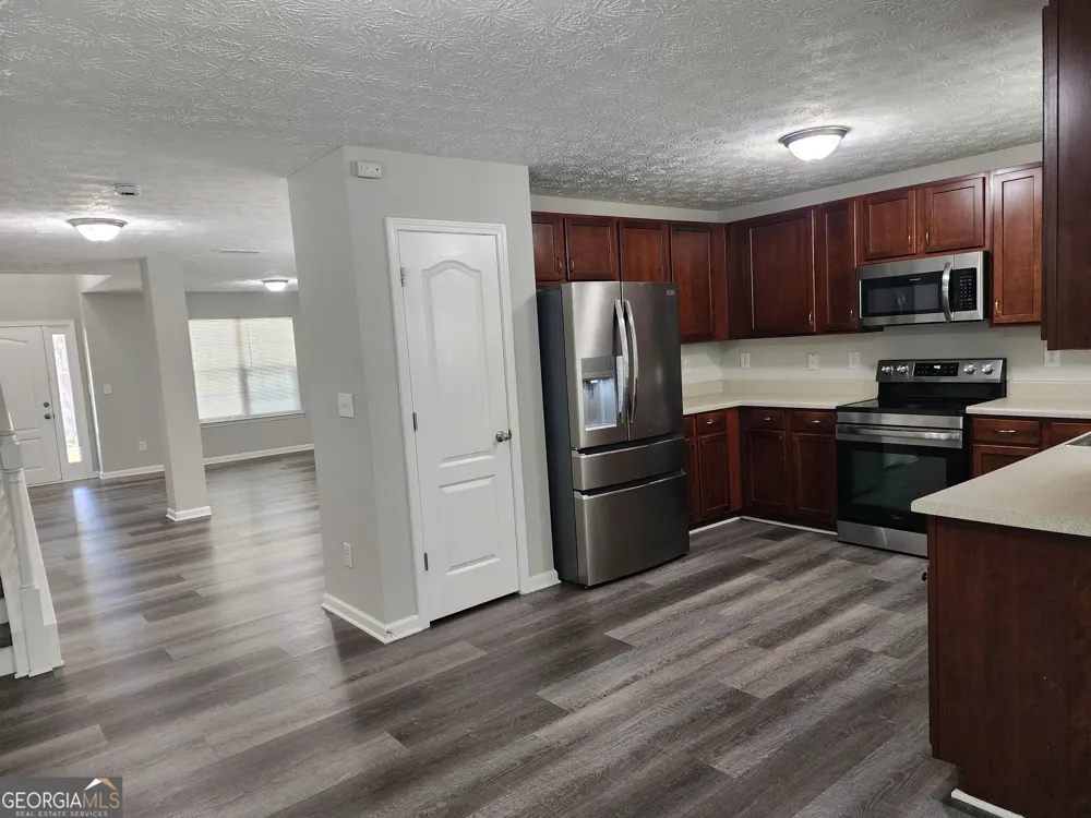 2382 Temple View DR Snellville, GA 30078