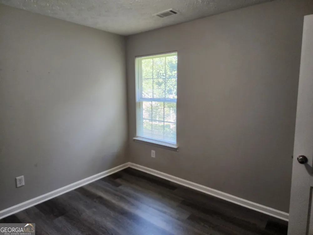 2382 Temple View DR Snellville, GA 30078