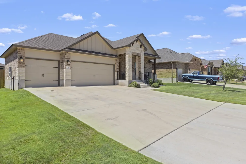5724 St Charles Drive Belton, TX 76513