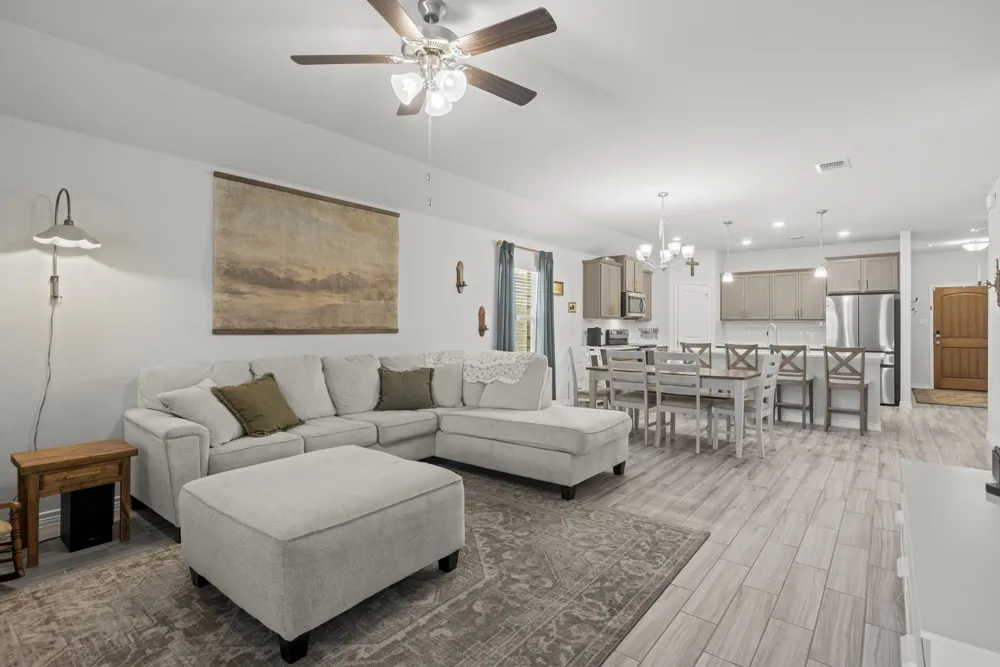 5724 St Charles Drive Belton, TX 76513