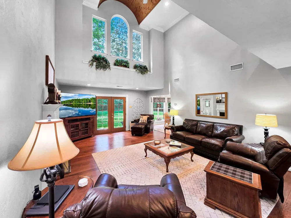 1000 Forsythia Drive Village Mills, TX 77663