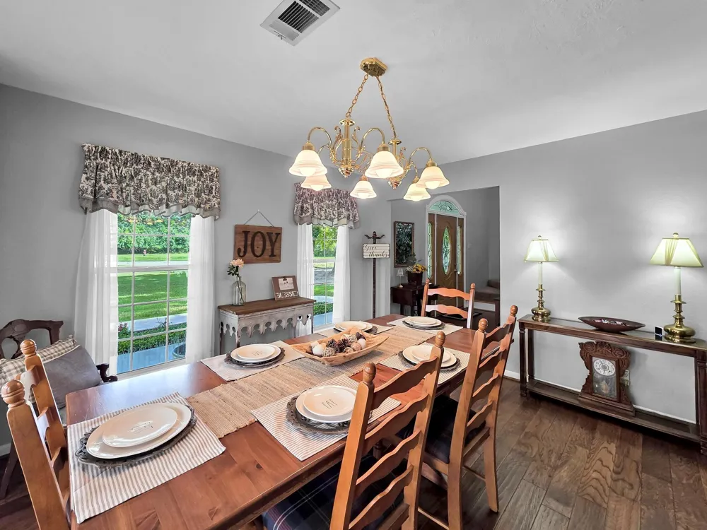 1000 Forsythia Drive Village Mills, TX 77663