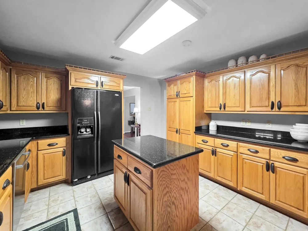 1000 Forsythia Drive Village Mills, TX 77663