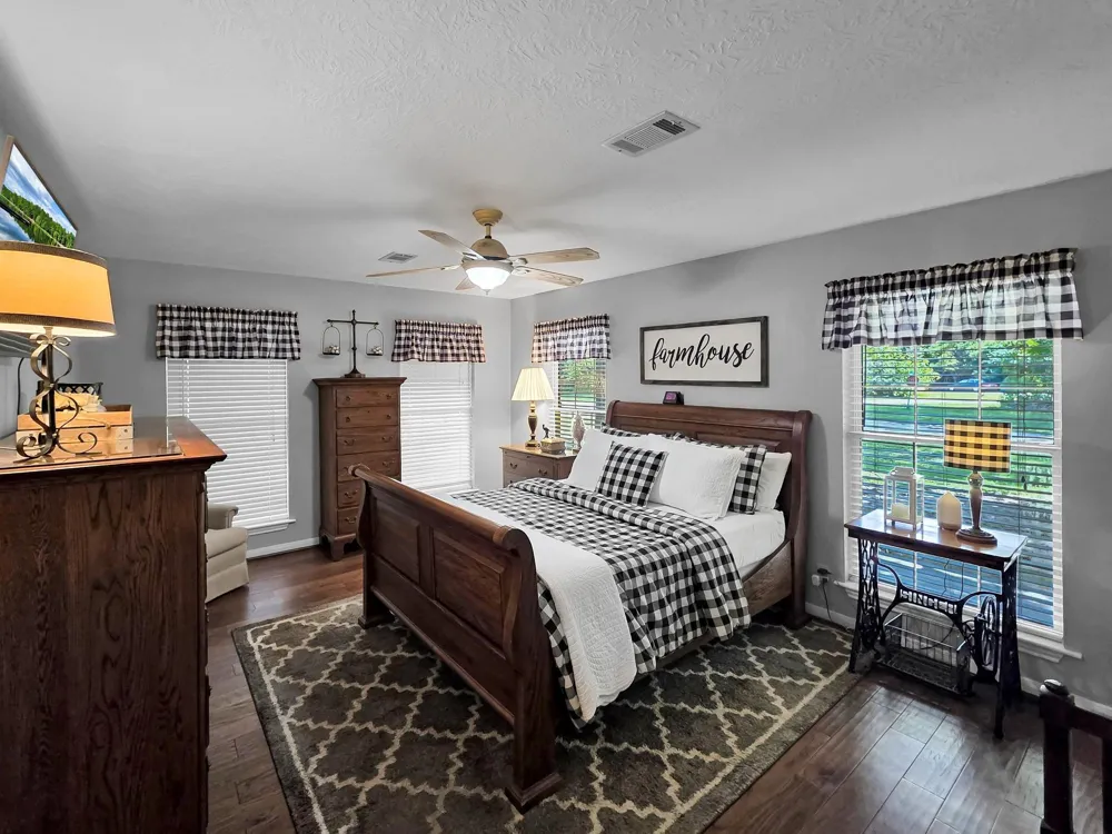 1000 Forsythia Drive Village Mills, TX 77663