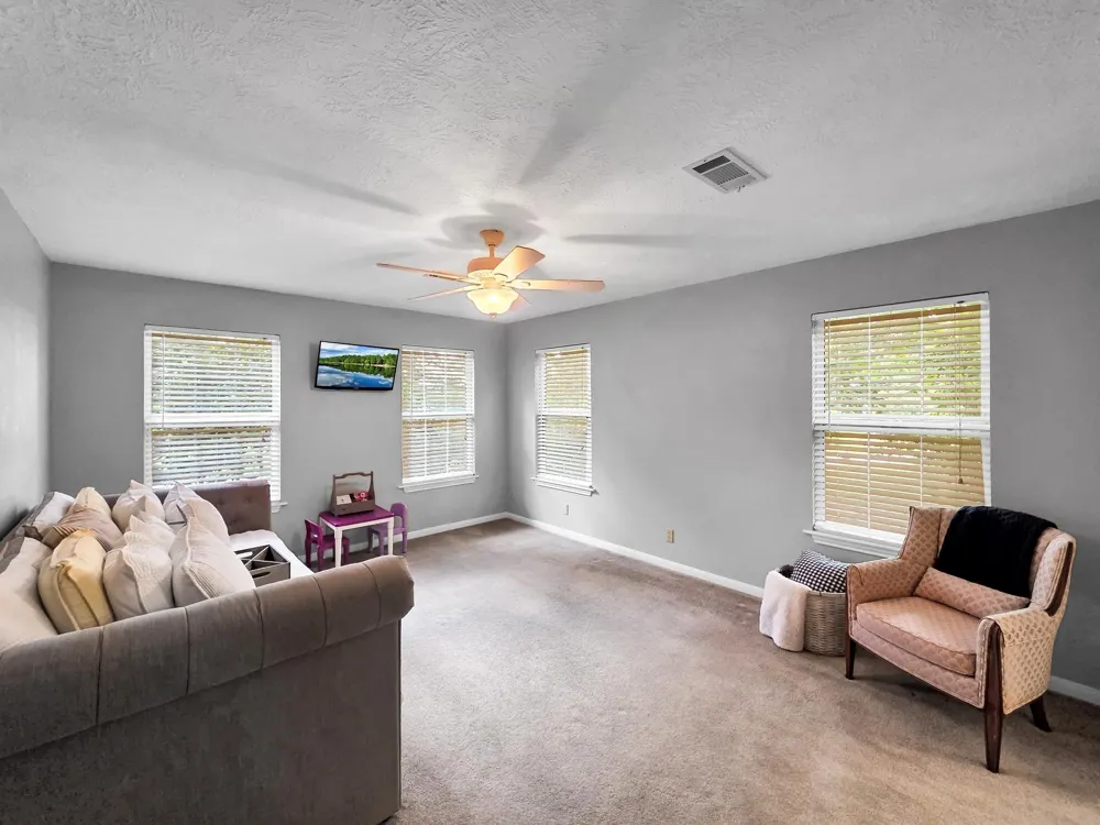 1000 Forsythia Drive Village Mills, TX 77663