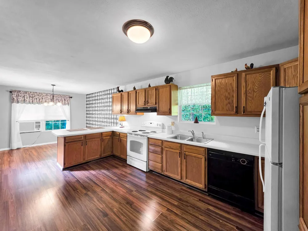 1000 Forsythia Drive Village Mills, TX 77663