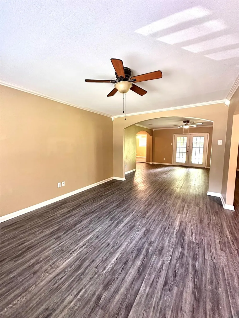 5830 Effingham Drive Houston, TX 77035