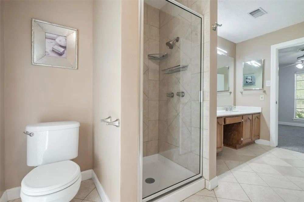 705 Briarmeadow Avenue Friendswood, TX 77546