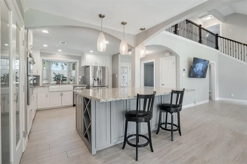 705 Briarmeadow Avenue Friendswood, TX 77546