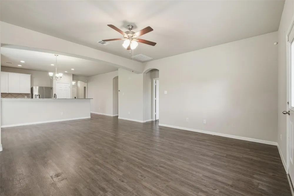 4305 E Bayou Maison Circle Dickinson, TX 77539