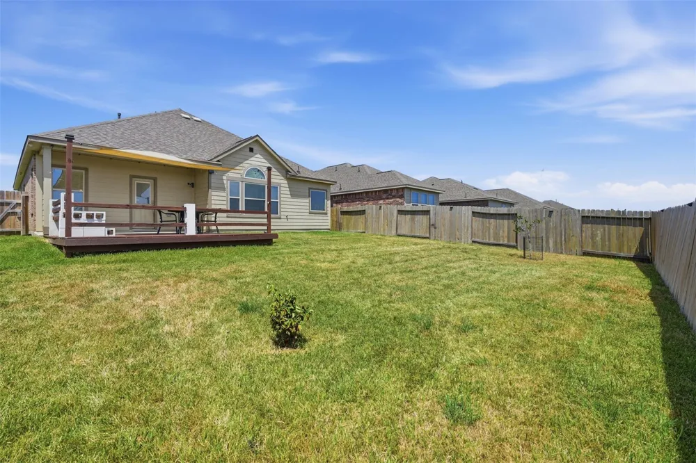 4305 E Bayou Maison Circle Dickinson, TX 77539