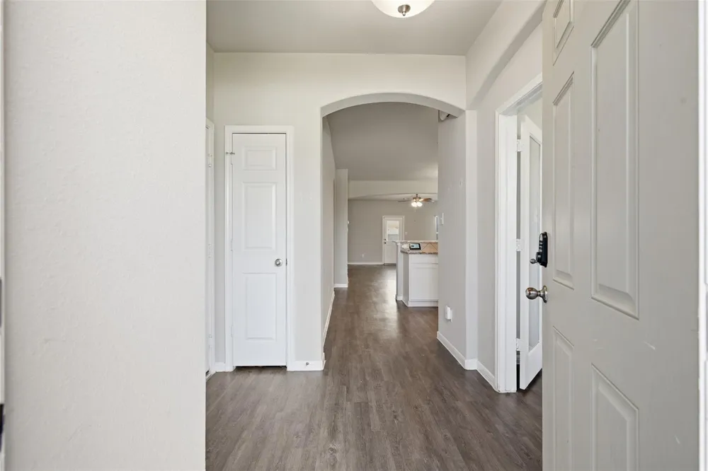 4305 E Bayou Maison Circle Dickinson, TX 77539