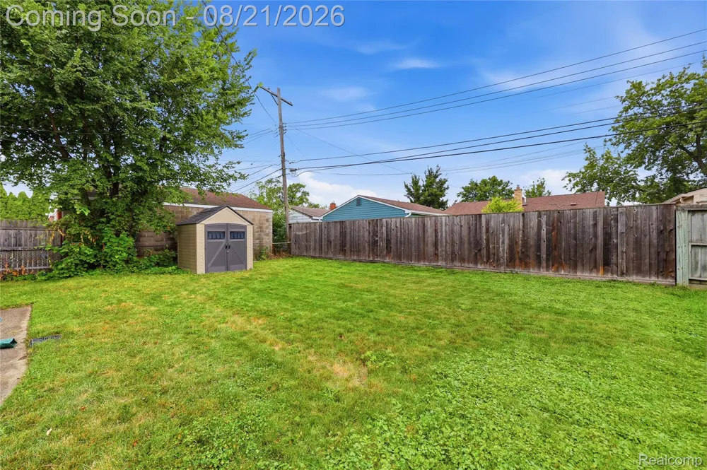 62 Madison Avenue Clawson City, MI 48017