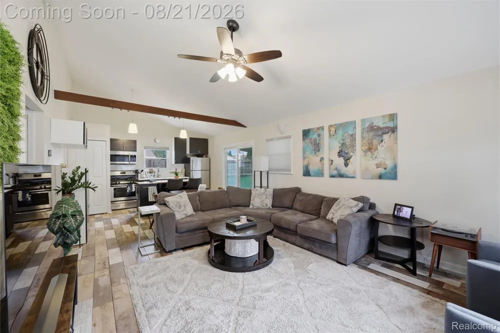62 Madison Avenue Clawson City, MI 48017