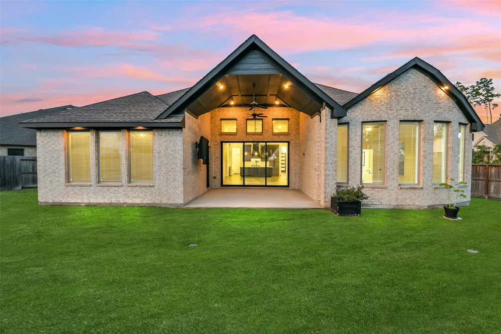 21952 Gateway Arch Drive Porter, TX 77365