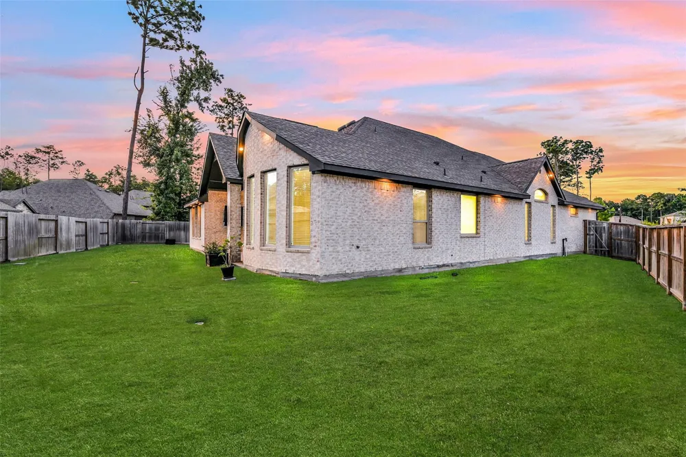 21952 Gateway Arch Drive Porter, TX 77365