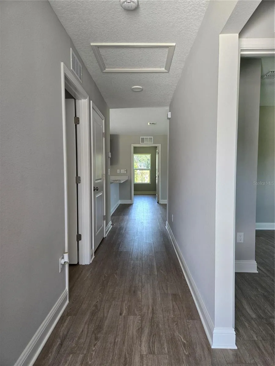 4437 BESSIE CIRCLE E Jacksonville, FL 32209