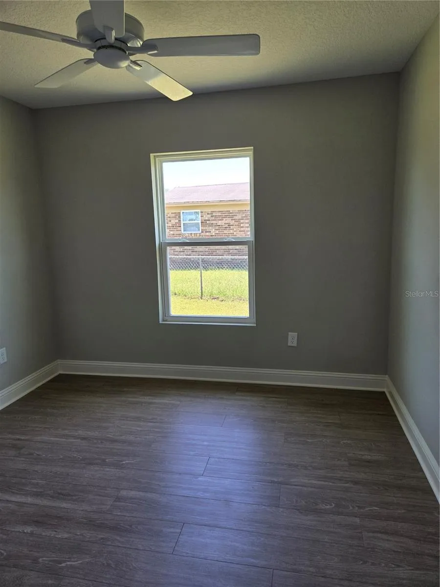 4437 BESSIE CIRCLE E Jacksonville, FL 32209