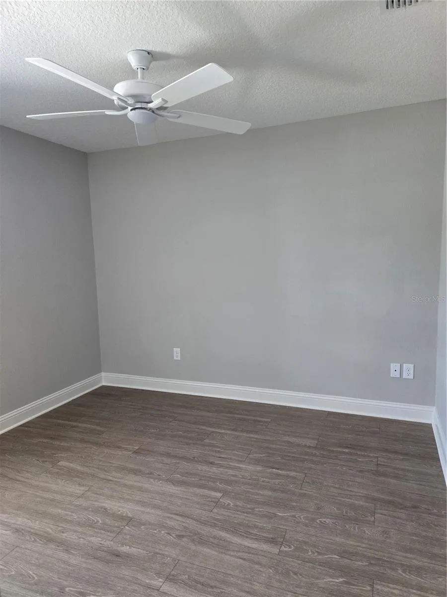 4437 BESSIE CIRCLE E Jacksonville, FL 32209