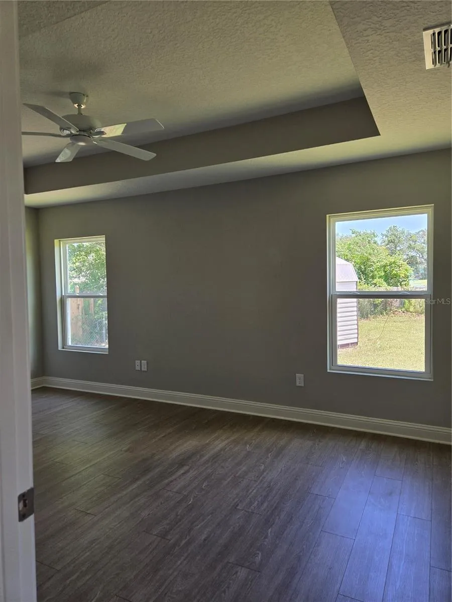 4437 BESSIE CIRCLE E Jacksonville, FL 32209