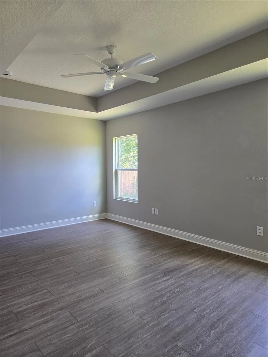 4437 BESSIE CIRCLE E Jacksonville, FL 32209
