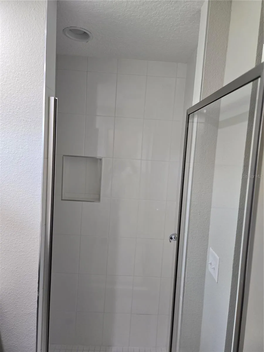 4437 BESSIE CIRCLE E Jacksonville, FL 32209