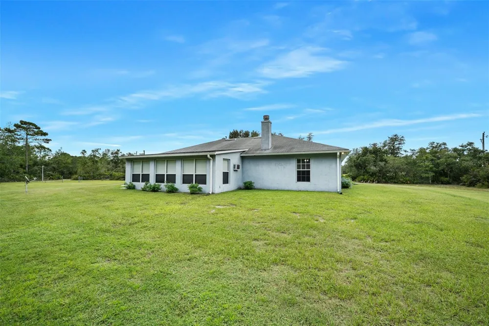 32543 PONDEROSA AVENUE Deland, FL 32720