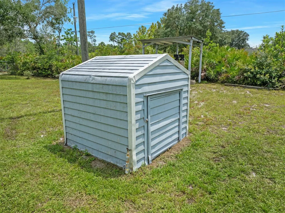 32543 PONDEROSA AVENUE Deland, FL 32720