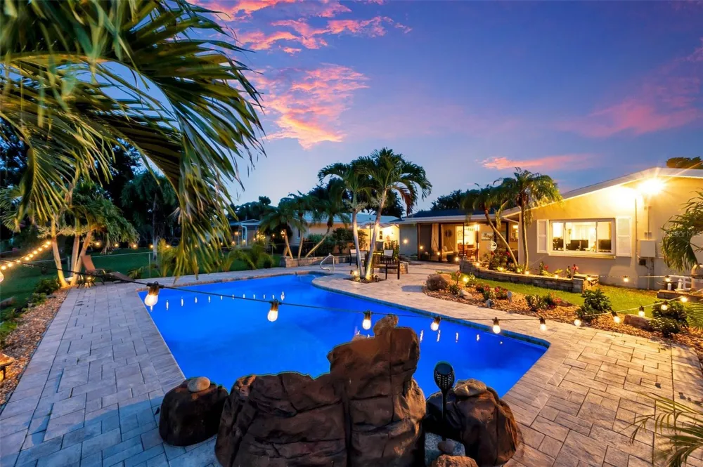 2420 FAIRBANKS DRIVE Clearwater, FL 33764