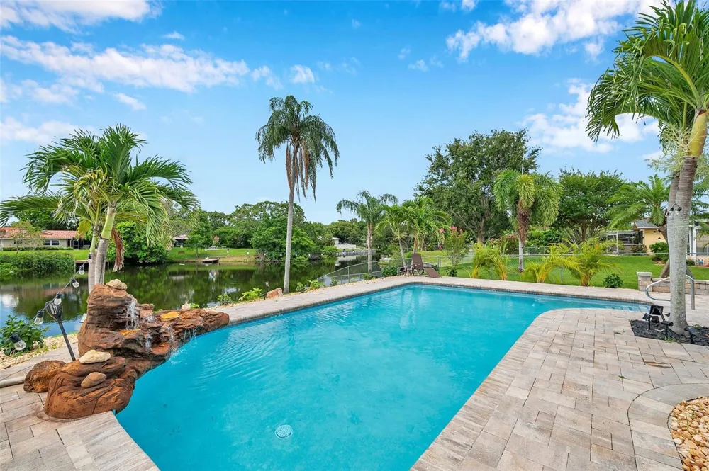 2420 FAIRBANKS DRIVE Clearwater, FL 33764