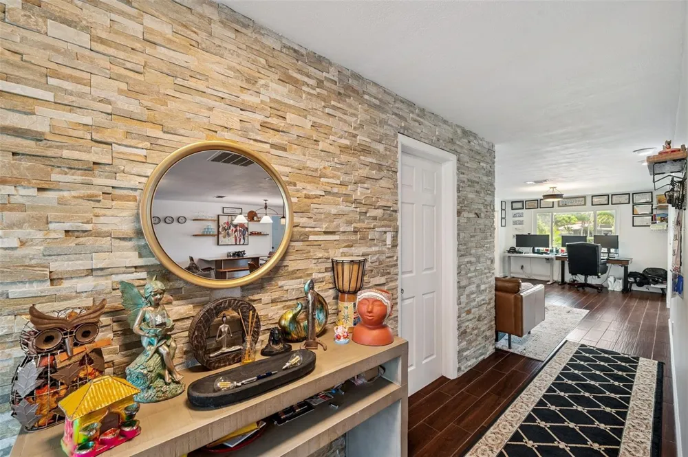 2420 FAIRBANKS DRIVE Clearwater, FL 33764