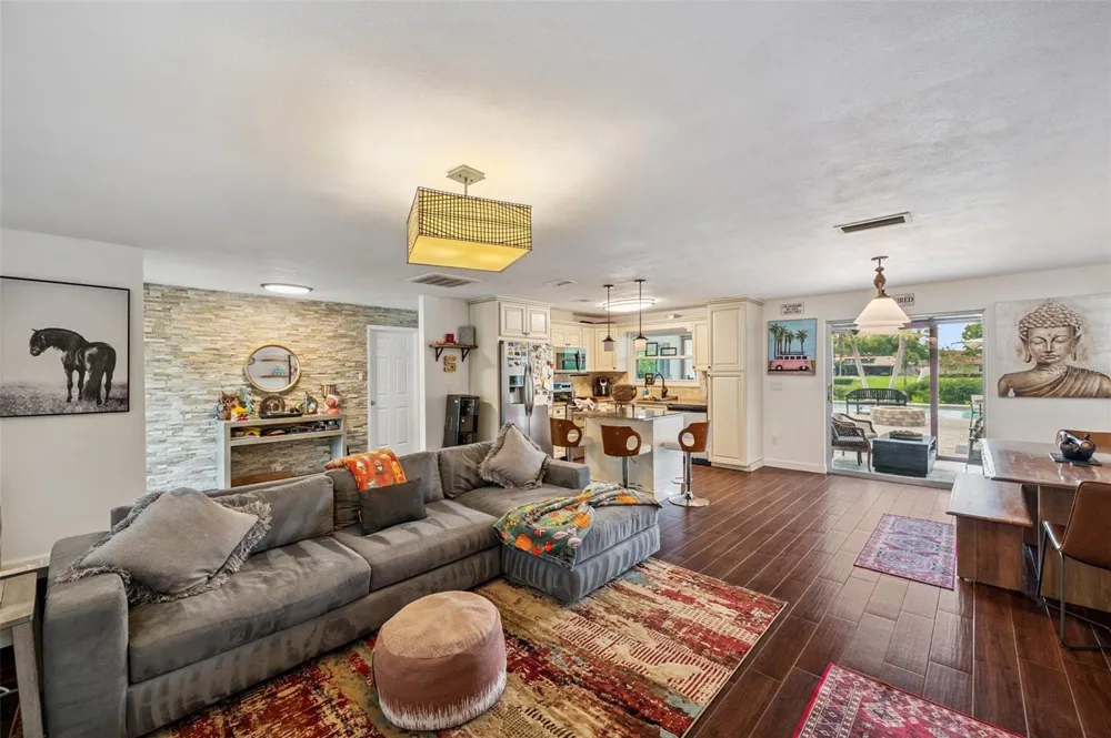 2420 FAIRBANKS DRIVE Clearwater, FL 33764