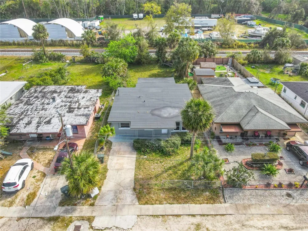 933 MARION STREET Daytona Beach, FL 32114