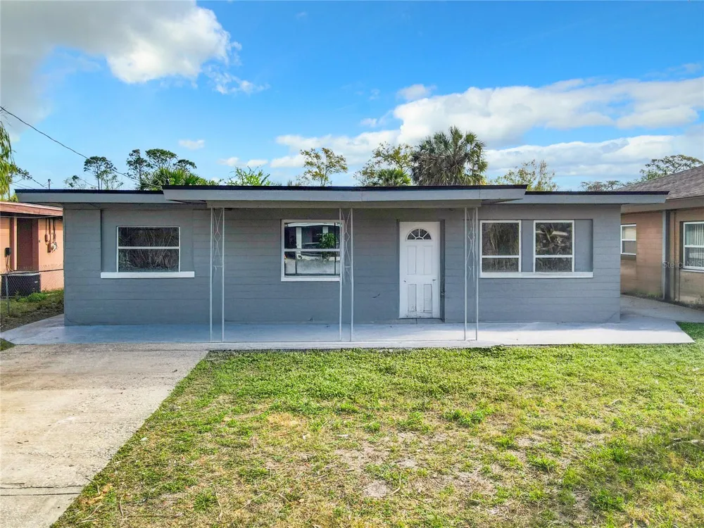 933 MARION STREET Daytona Beach, FL 32114