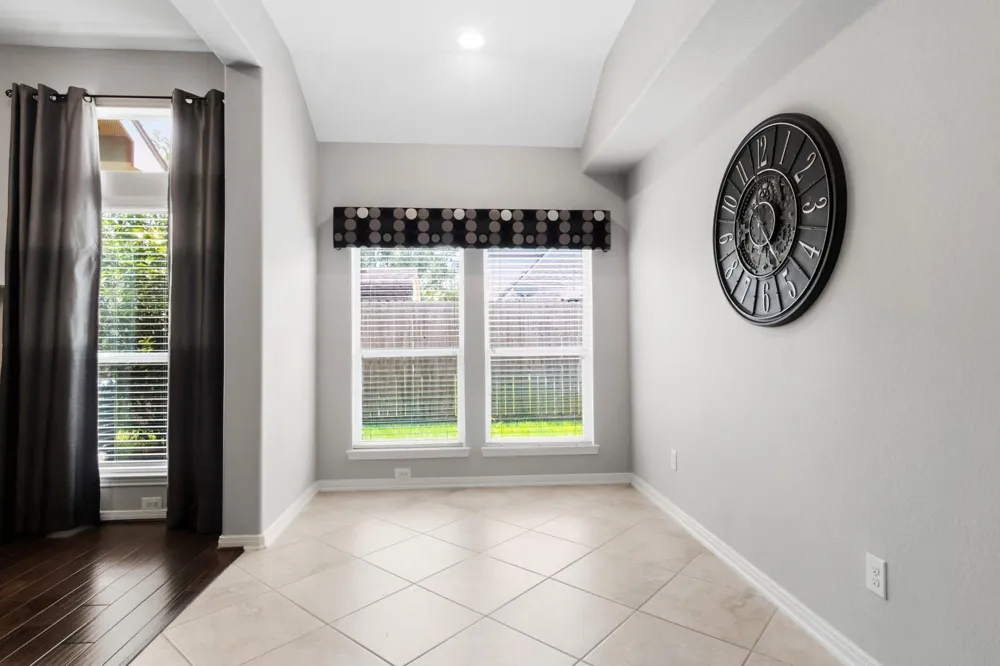 5026 Keith Road Pasadena, TX 77505
