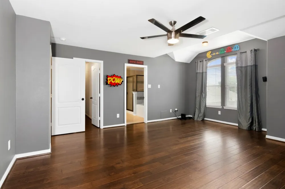 5026 Keith Road Pasadena, TX 77505