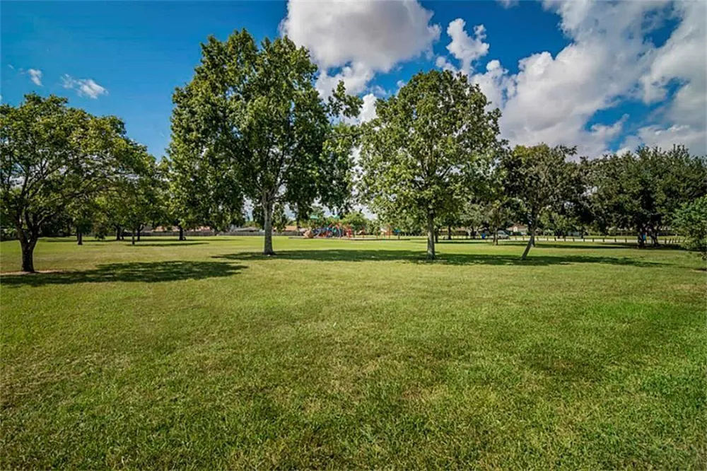5026 Keith Road Pasadena, TX 77505