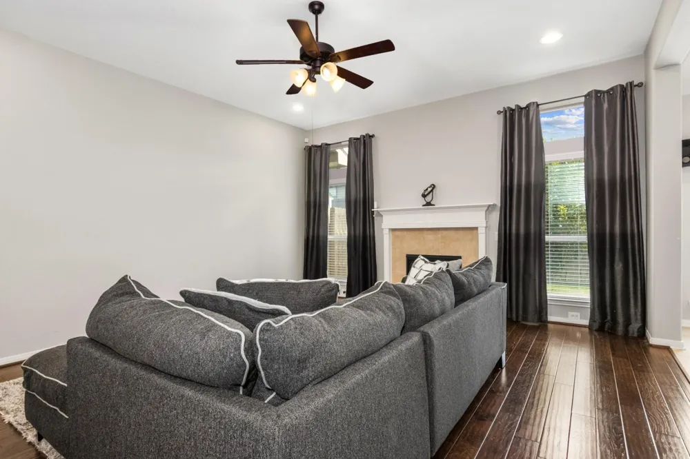 5026 Keith Road Pasadena, TX 77505