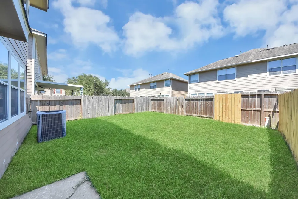6209 Stoney Creek Drive Pasadena, TX 77503