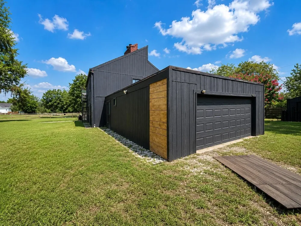 36631 Commanche Road Simonton, TX 77485