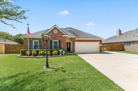 18 Prairie Knoll Drive