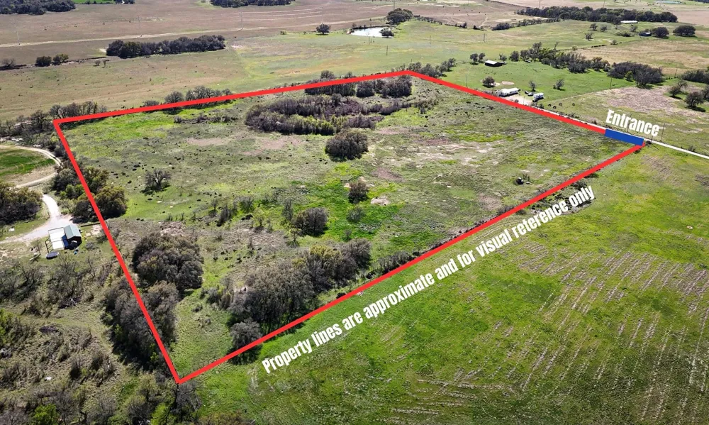 301 S Park Avenue Gustine, TX 76455