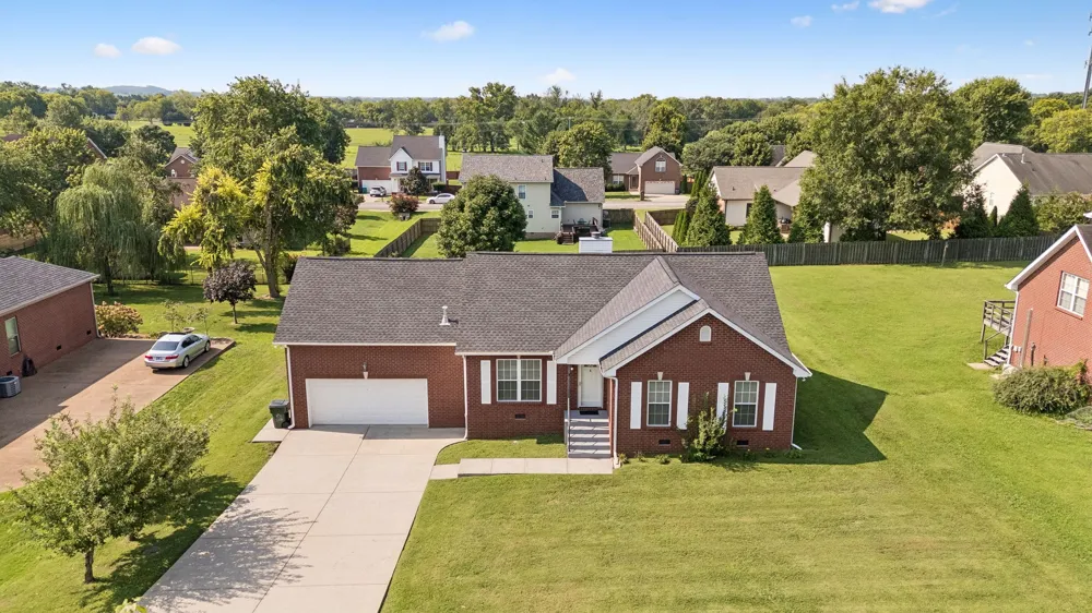 1014 Kiser Ave Hendersonville, TN 37075