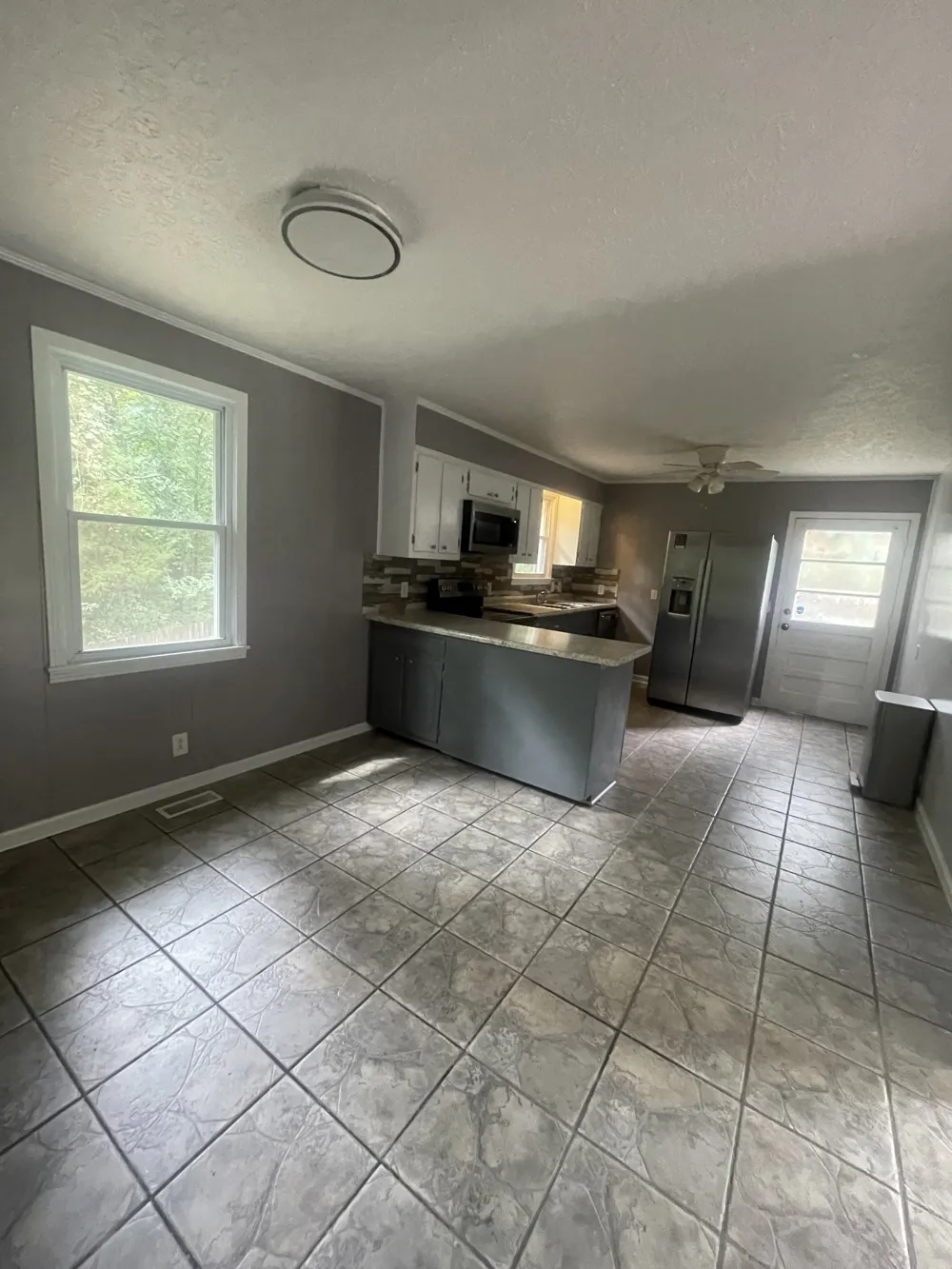 1143 Chestnut Dr Burns, TN 37029