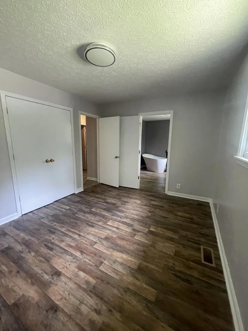 1143 Chestnut Dr Burns, TN 37029