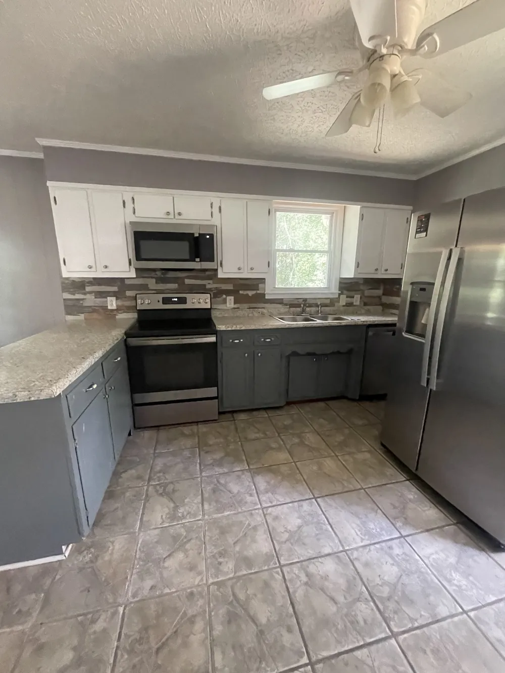 1143 Chestnut Dr Burns, TN 37029