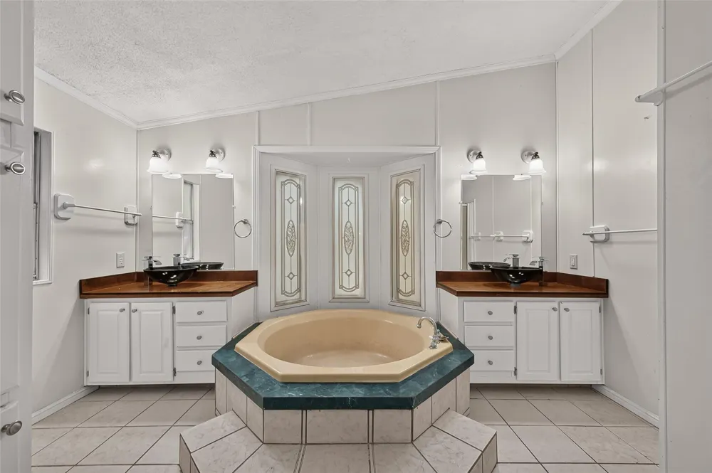 13870 Coaltown Road Willis, TX 77378