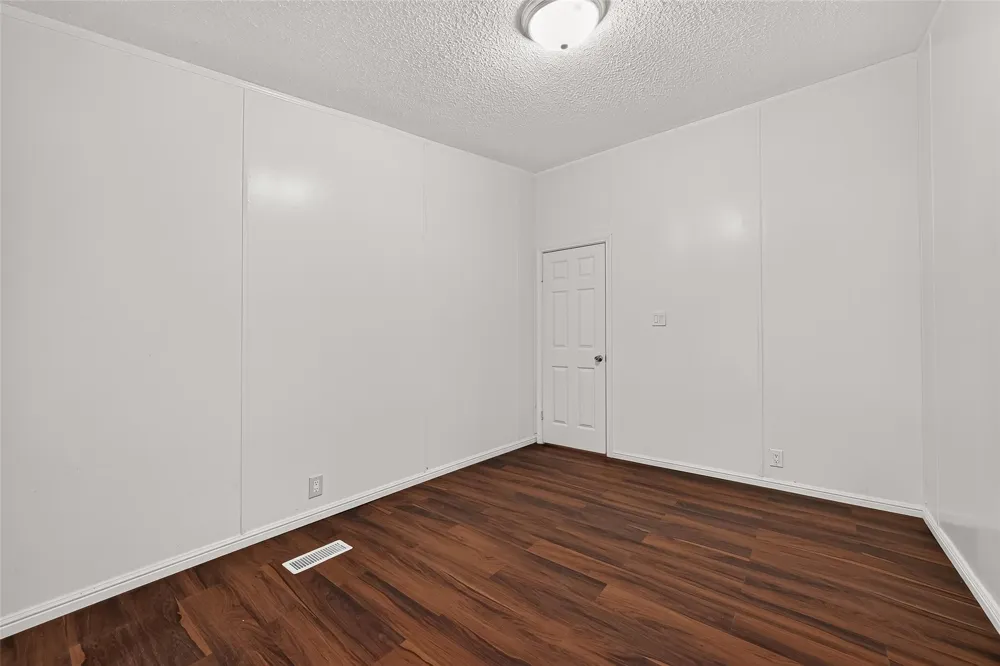 13870 Coaltown Road Willis, TX 77378